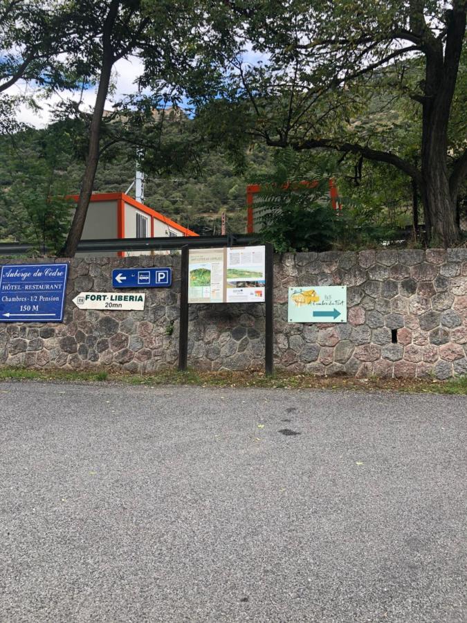 A L'Ombre Du Fort Fuilla Bagian luar foto